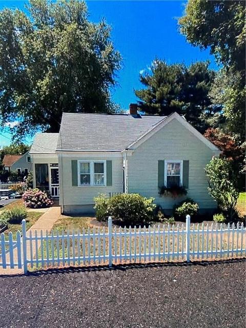 80 Pershing Ave, Seekonk, MA 02771 photo 1