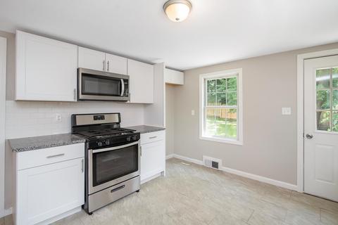 62 Tufts St, Springfield, MA 01108 photo 7