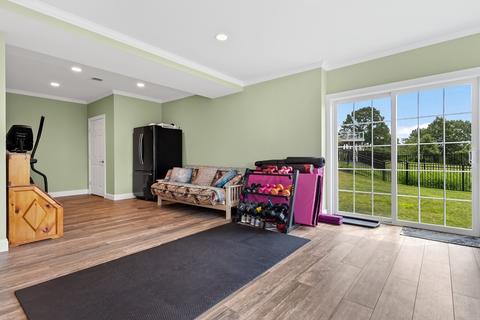 8 Hilltop Rd, Danvers, MA 01923 photo 38