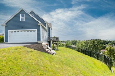 8 Hilltop Rd, Danvers, MA 01923 photo 5