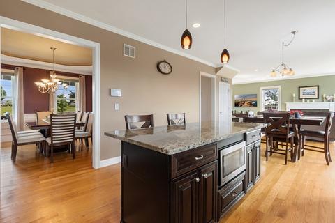 8 Hilltop Rd, Danvers, MA 01923 photo 18