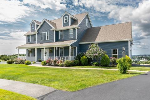 8 Hilltop Rd, Danvers, MA 01923 photo 2