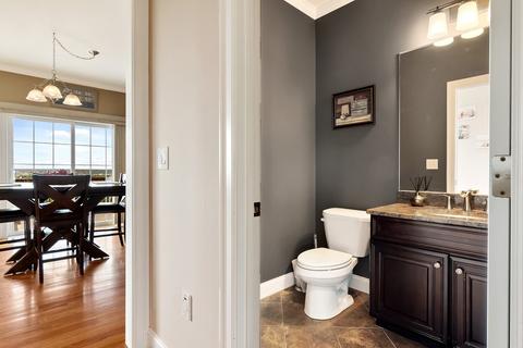 8 Hilltop Rd, Danvers, MA 01923 photo 13