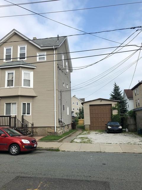 178 Mott St, Fall River, MA 02721 photo 2