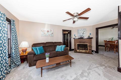 27 Gloucester Ave, Gloucester, MA 01930 photo 13