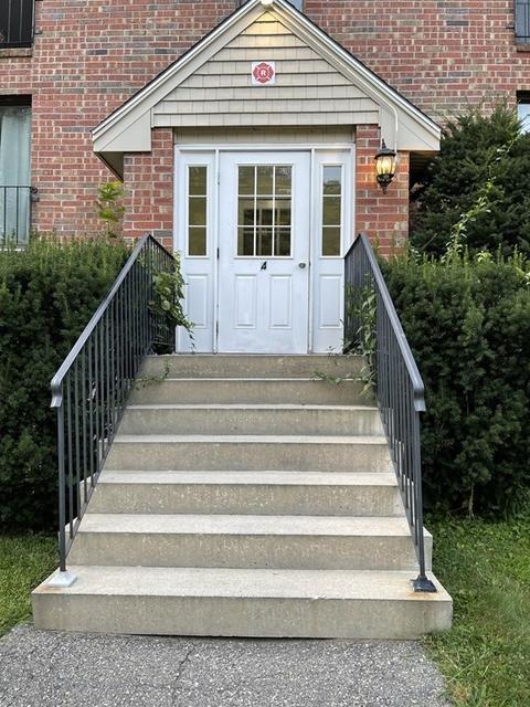 4 Brookside Dr #12, Exeter, NH 03833 photo 2