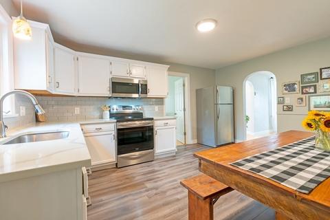 30 Saint Jacques Ave, Chicopee, MA 01013 photo 7