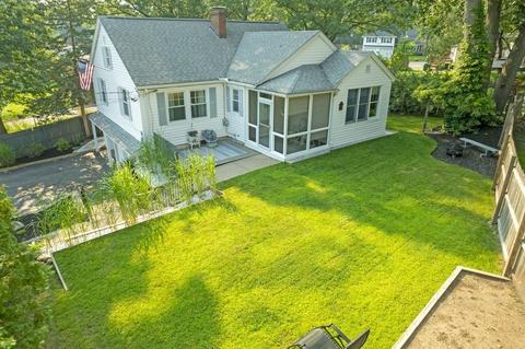 30 Saint Jacques Ave, Chicopee, MA 01013 photo 22
