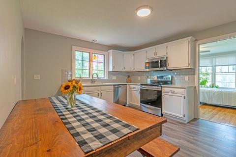 30 Saint Jacques Ave, Chicopee, MA 01013 photo 6