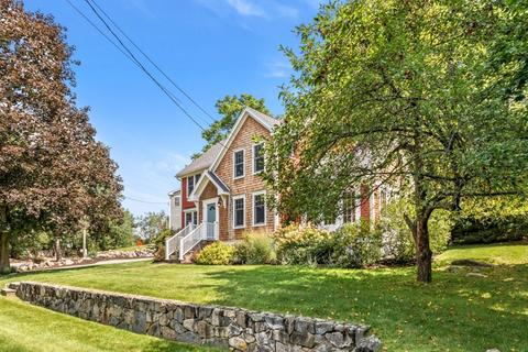 21 Short St, Reading, MA 01867 photo 3