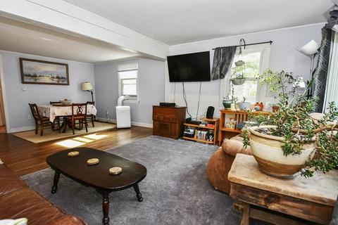 5 Dudley Rd, Townsend, MA 01469 photo 3