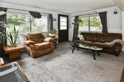 5 Dudley Rd, Townsend, MA 01469 photo 2