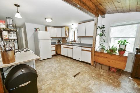 5 Dudley Rd, Townsend, MA 01469 photo 5