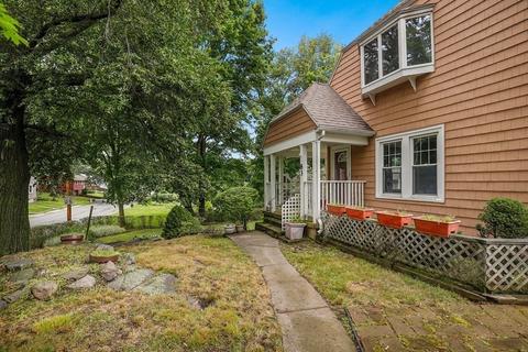 83 Evans Rd, Marblehead, MA 01945 photo 3