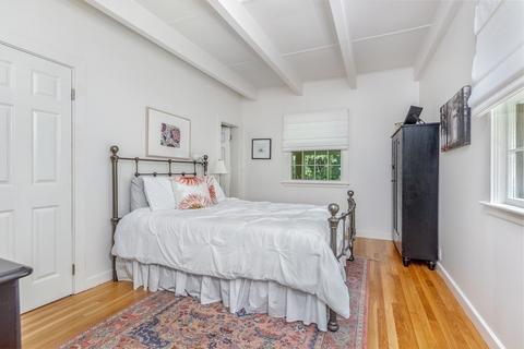 220 Hart St, Beverly, MA 01915 photo 20