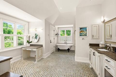 46 Westerly Rd, Weston, MA 02493 photo 24