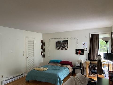 623 E Pleasant St, Amherst, MA 01002 photo 18