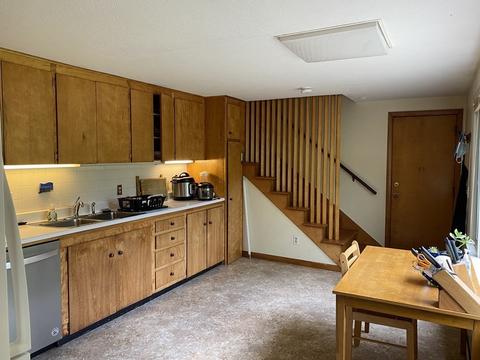 623 E Pleasant St, Amherst, MA 01002 photo 3
