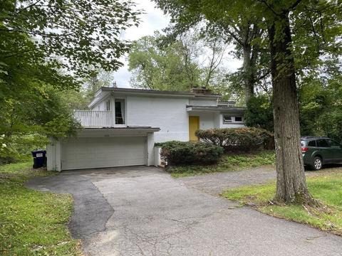 623 E Pleasant St, Amherst, MA 01002 photo 1