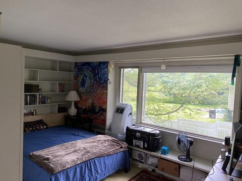 623 E Pleasant St, Amherst, MA 01002 photo 14