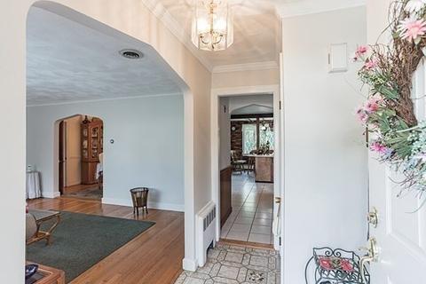 1594 Great Plain Ave, Needham, MA 02492 photo 2
