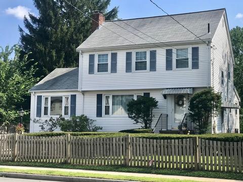 1594 Great Plain Ave, Needham, MA 02492 photo 1