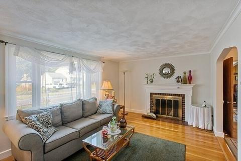 1594 Great Plain Ave, Needham, MA 02492 photo 3