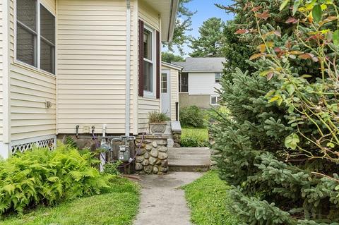 23 Shaw St, Lawrence, MA 01843 photo 5