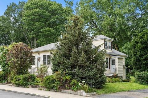 23 Shaw St, Lawrence, MA 01843 photo 2
