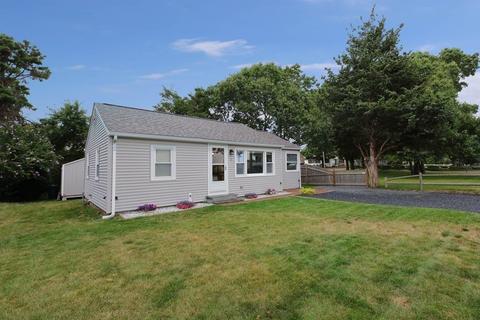 18 Beach St, Wareham, MA 02571 photo 2
