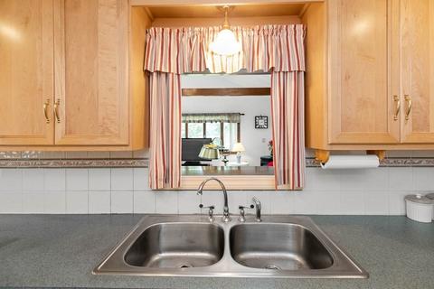 17 Victor Ave, Beverly, MA 01915 photo 10
