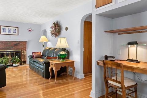 17 Victor Ave, Beverly, MA 01915 photo 12