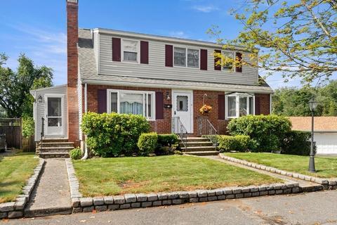 17 Victor Ave, Beverly, MA 01915 photo 1