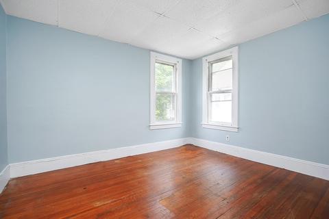 54 Lester St, Springfield, MA 01108 photo 7
