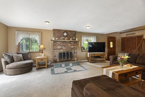 39 Steele, Worcester, MA 01607 photo 8
