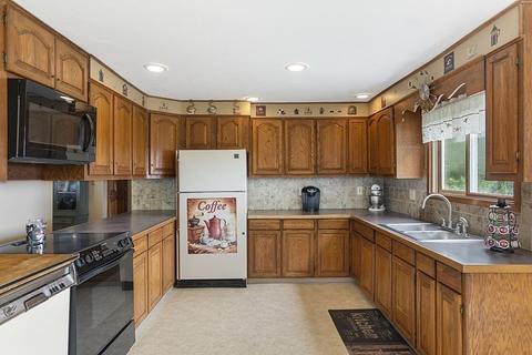 39 Steele, Worcester, MA 01607 photo 13