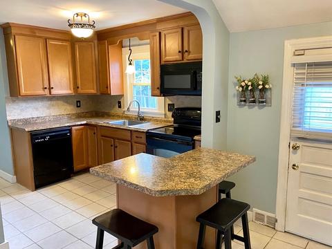8 Mayfield St, Springfield, MA 01108 photo 6