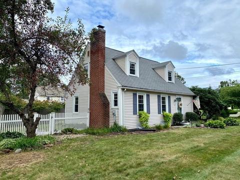 8 Mayfield St, Springfield, MA 01108 photo 4