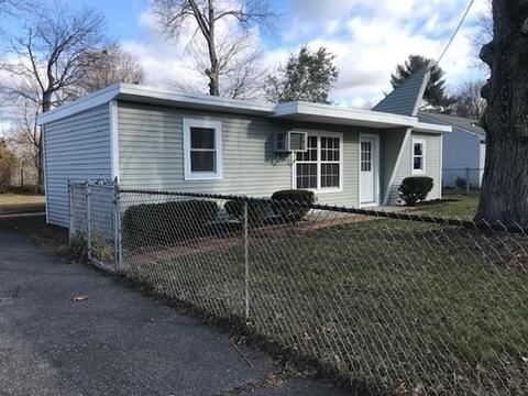 54 Groton St, Springfield, MA 01129 photo 1