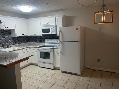 5300 N Main St #3, Fall River, MA 02720 photo 10