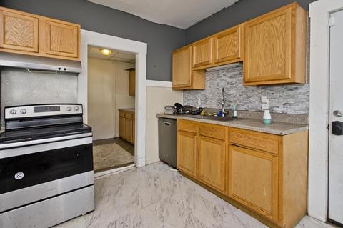 256 Quincy St, Springfield, MA 01109 photo 5