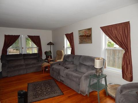 12 Maple St, Townsend, MA 01469 photo 6