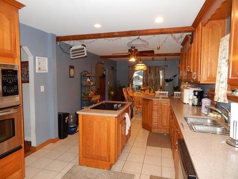 12 Maple St, Townsend, MA 01469 photo 3