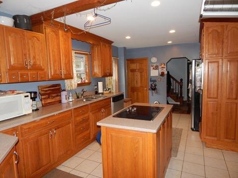 12 Maple St, Townsend, MA 01469 photo 4
