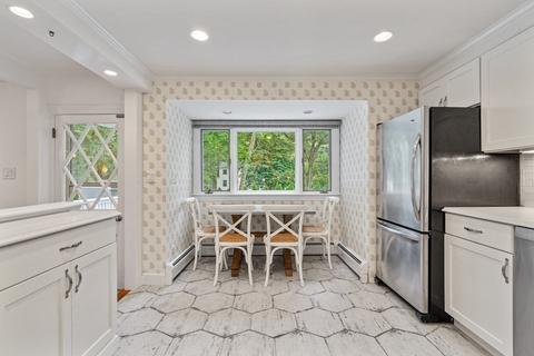 36 Marshall Rd, Wellesley, MA 02482 photo 5