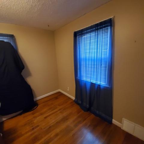 247 Pheland St, Springfield, MA 01109 photo 6
