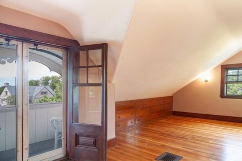 657 Highland Ave, Fall River, MA 02720 photo 27