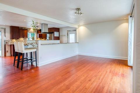 188 Pondview Dr, Chicopee, MA 01020 photo 9