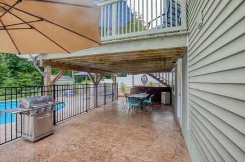 188 Pondview Dr, Chicopee, MA 01020 photo 32