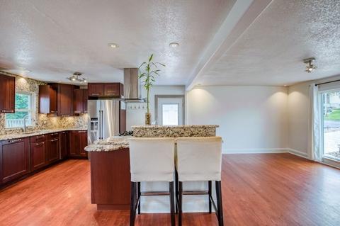 188 Pondview Dr, Chicopee, MA 01020 photo 7
